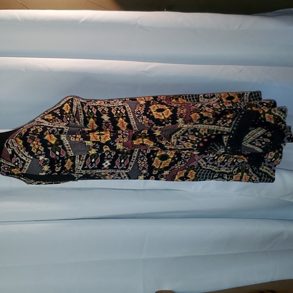 Patrons of Peace dress 😍 - Picture 3 of 7